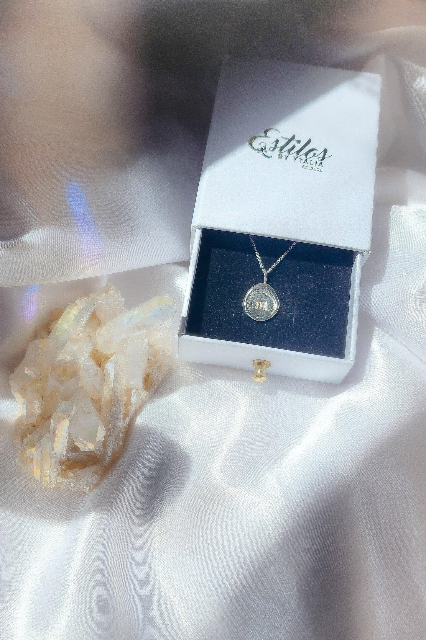 Initial Letter: Ancestral Heritage - Estilos by Ytalia