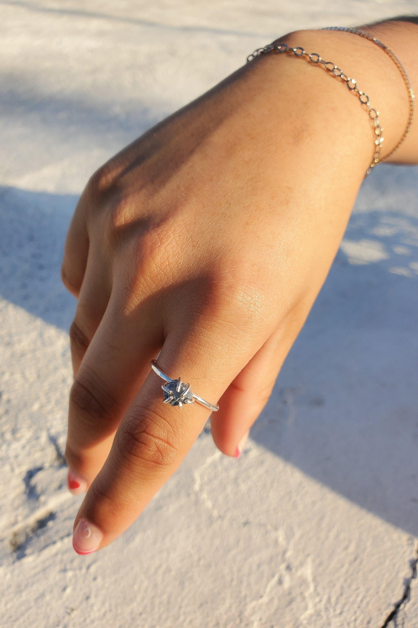 Raw Safo Anillo Silver : Zafiro - Estilos by Ytalia