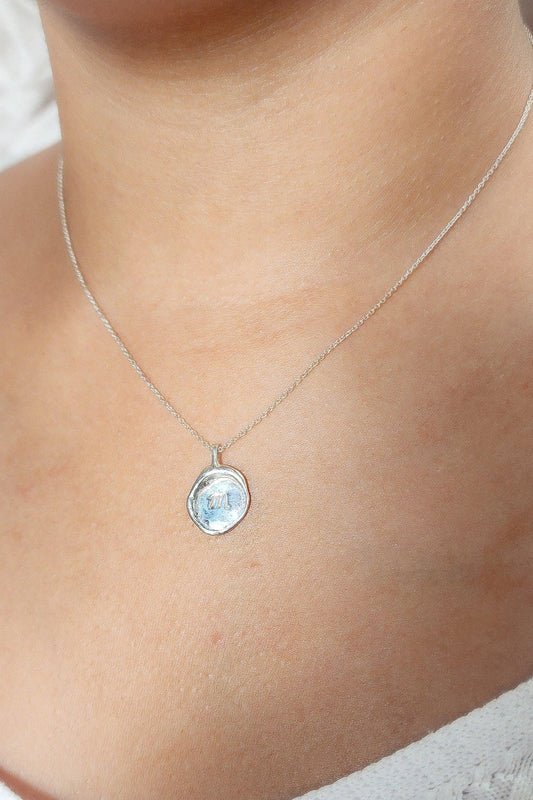 Silver Initial Letter: Ancestral Heritage - Estilos by Ytalia