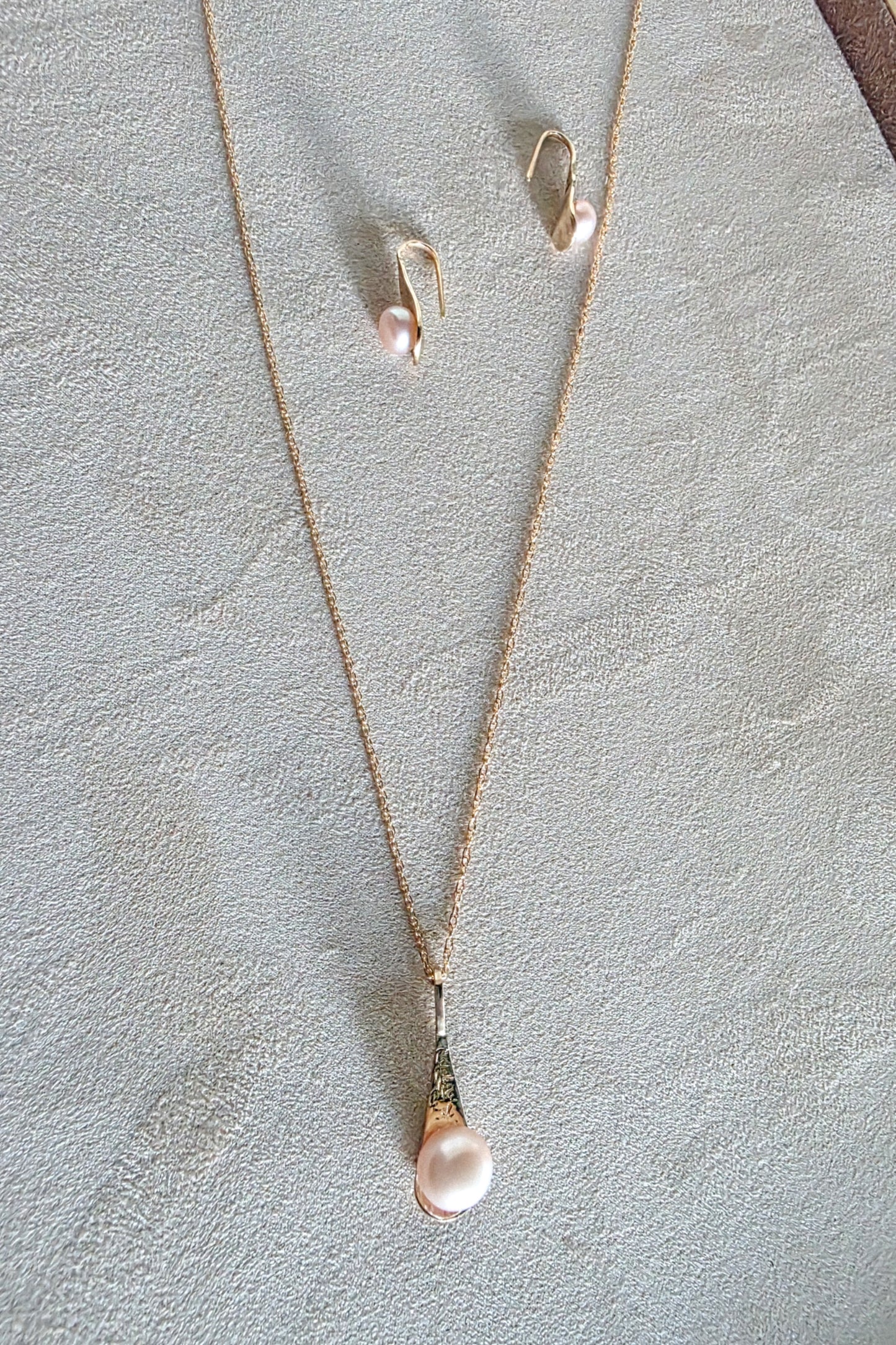 Perlare Necklace: oro sólido